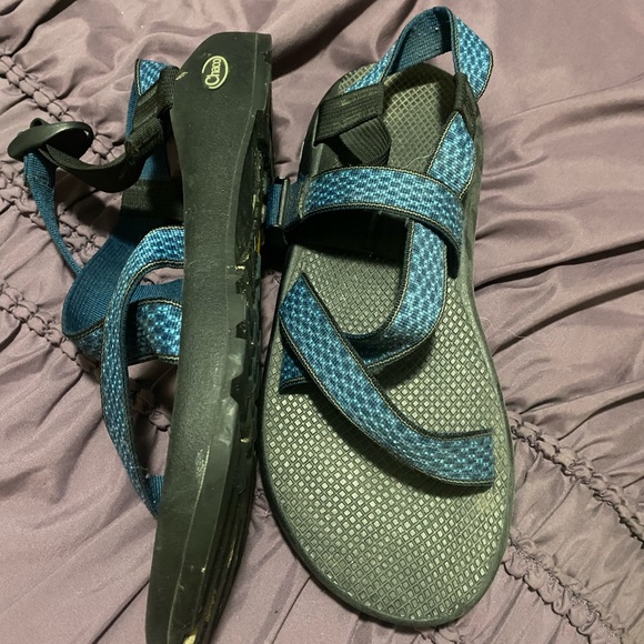 Men’s chacos - Picture 3 of 4